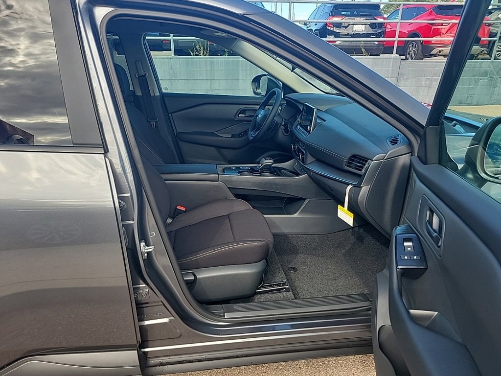 New 2026 Nissan Rogue S image 16