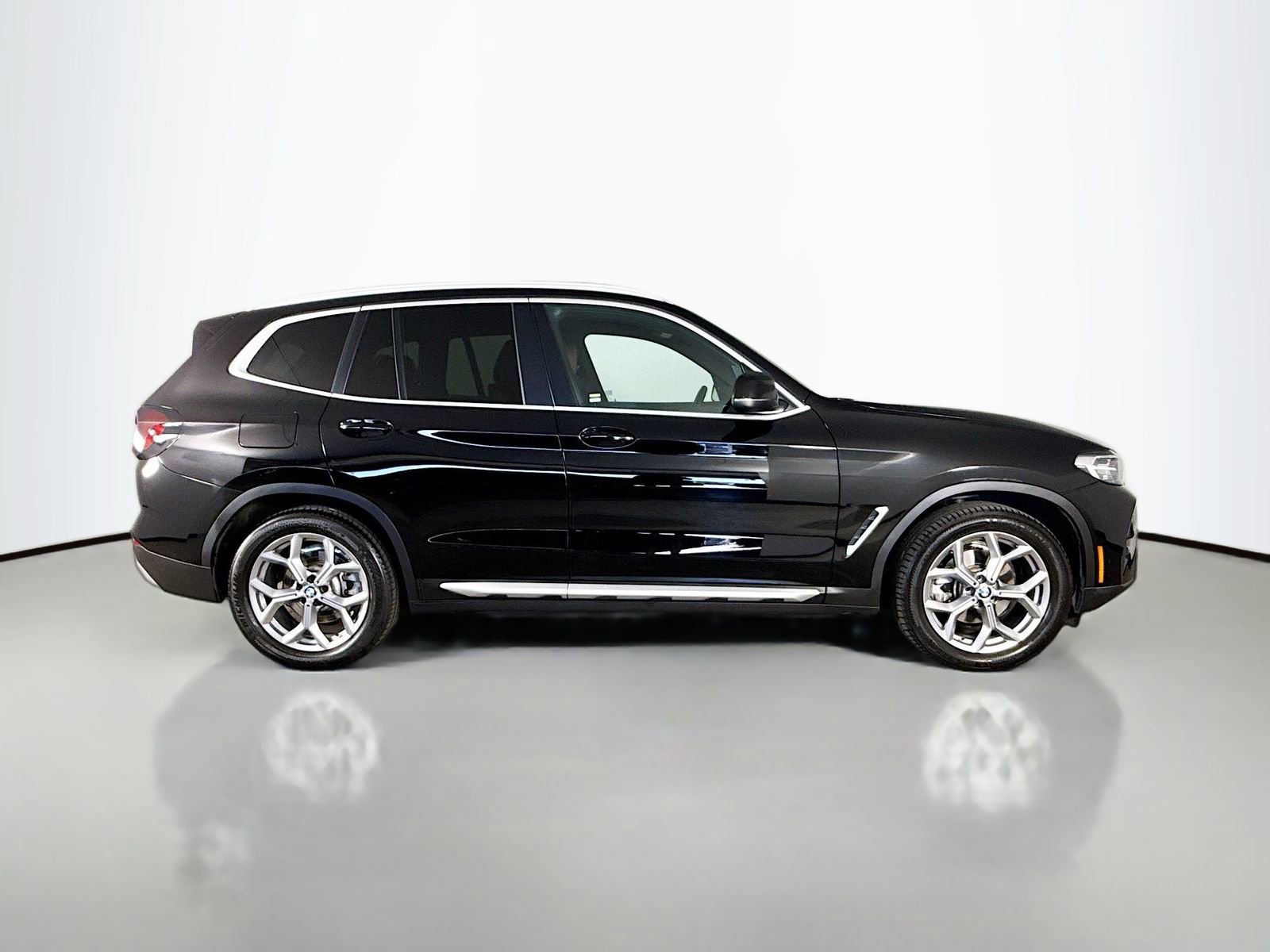Certified 2023 BMW X3 sDrive30i w/ Convenience Package image 8