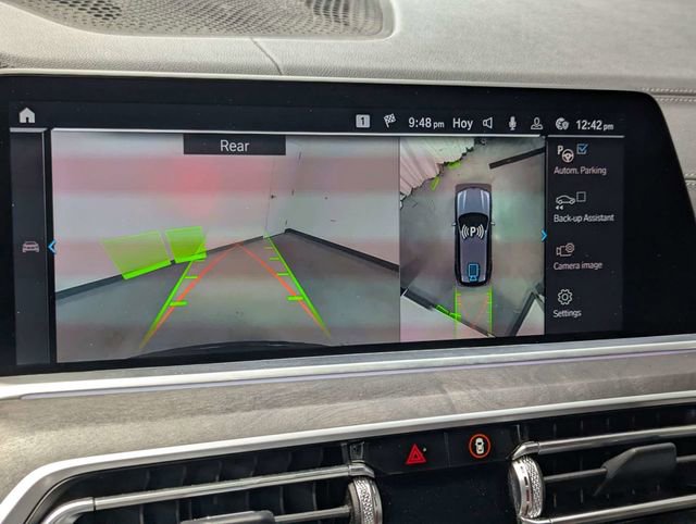 Used 2022 BMW X5 xDrive45e w/ Executive Package AWD/4WD image 15