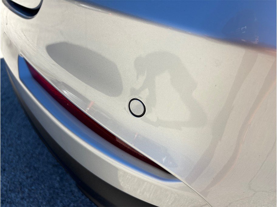 Used 2019 Ford Fusion SE FWD image 14