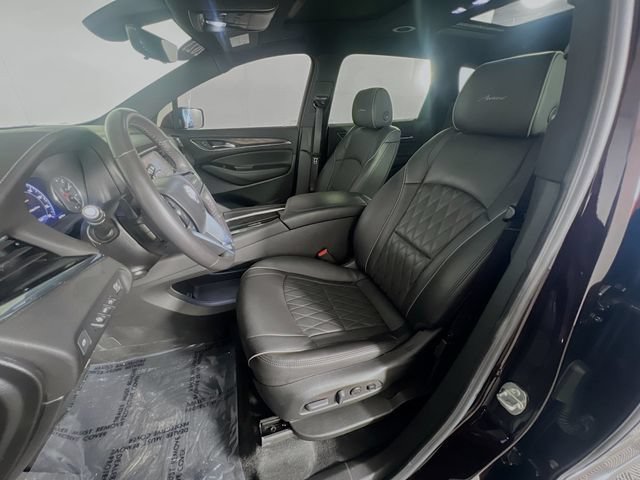Used 2023 Buick Enclave Avenir w/ Avenir Technology Package FWD image 10