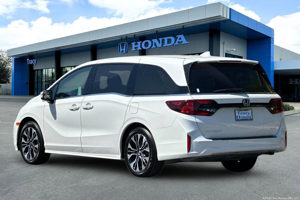 Certified 2026 Honda Odyssey Elite image 10
