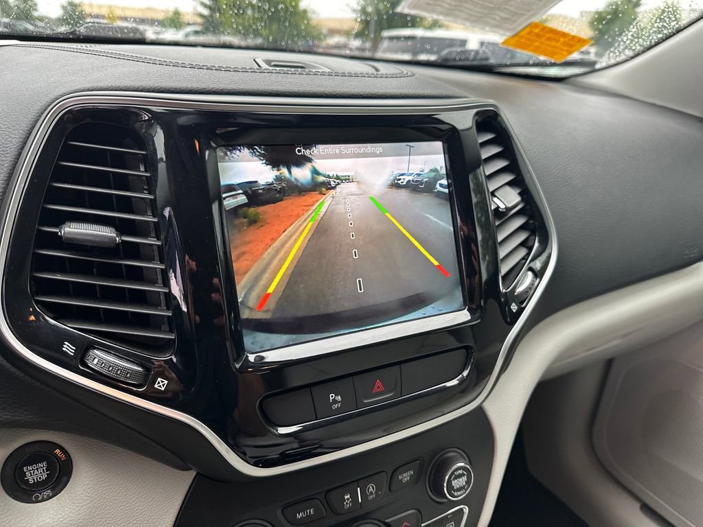 Used 2019 Jeep Cherokee Limited w/ Luxury Group AWD/4WD image 25
