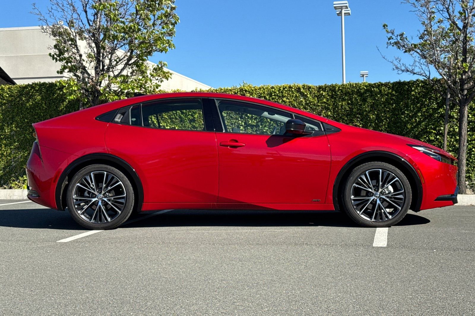 Used 2024 Toyota Prius Limited w/ Limited Premium Package AWD/4WD image 3