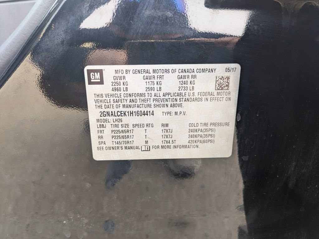 Used 2017 Chevrolet Equinox LT FWD image 16