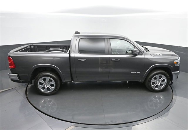 New 2026 RAM 1500 4x4 Crew Cab image 43