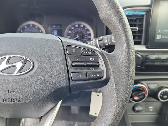 Used 2020 Hyundai Venue SE FWD image 23