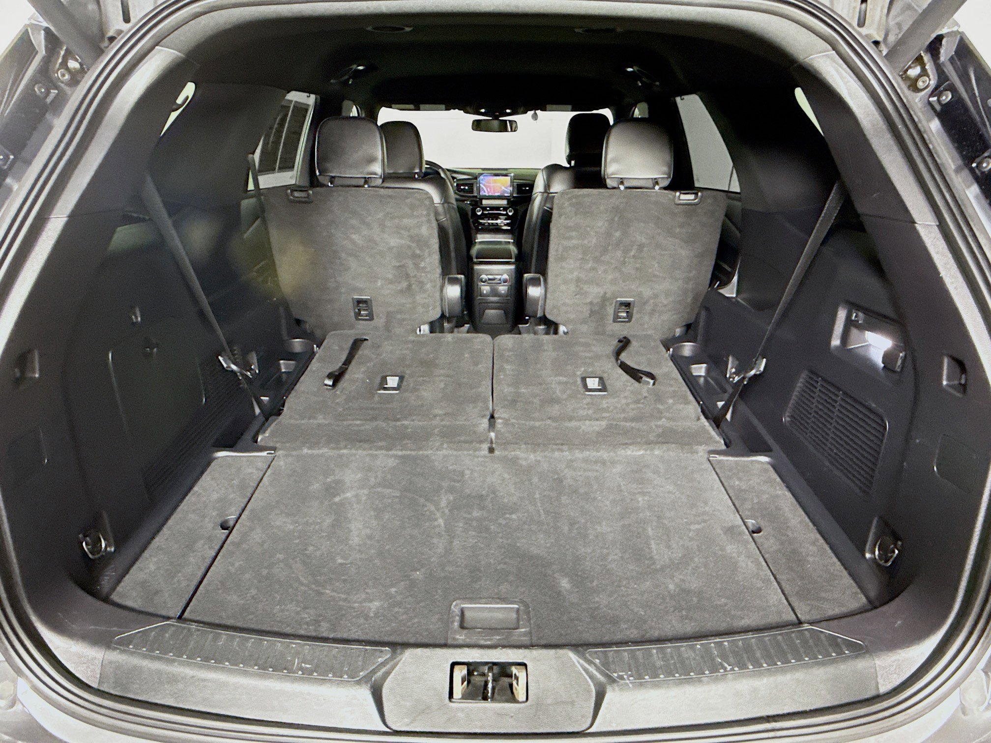 Used 2022 Ford Explorer ST image 34