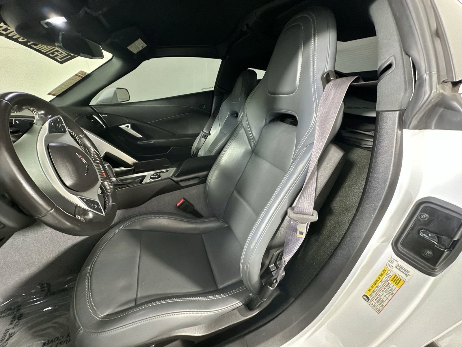 Used 2017 Chevrolet Corvette Z06 RWD image 11