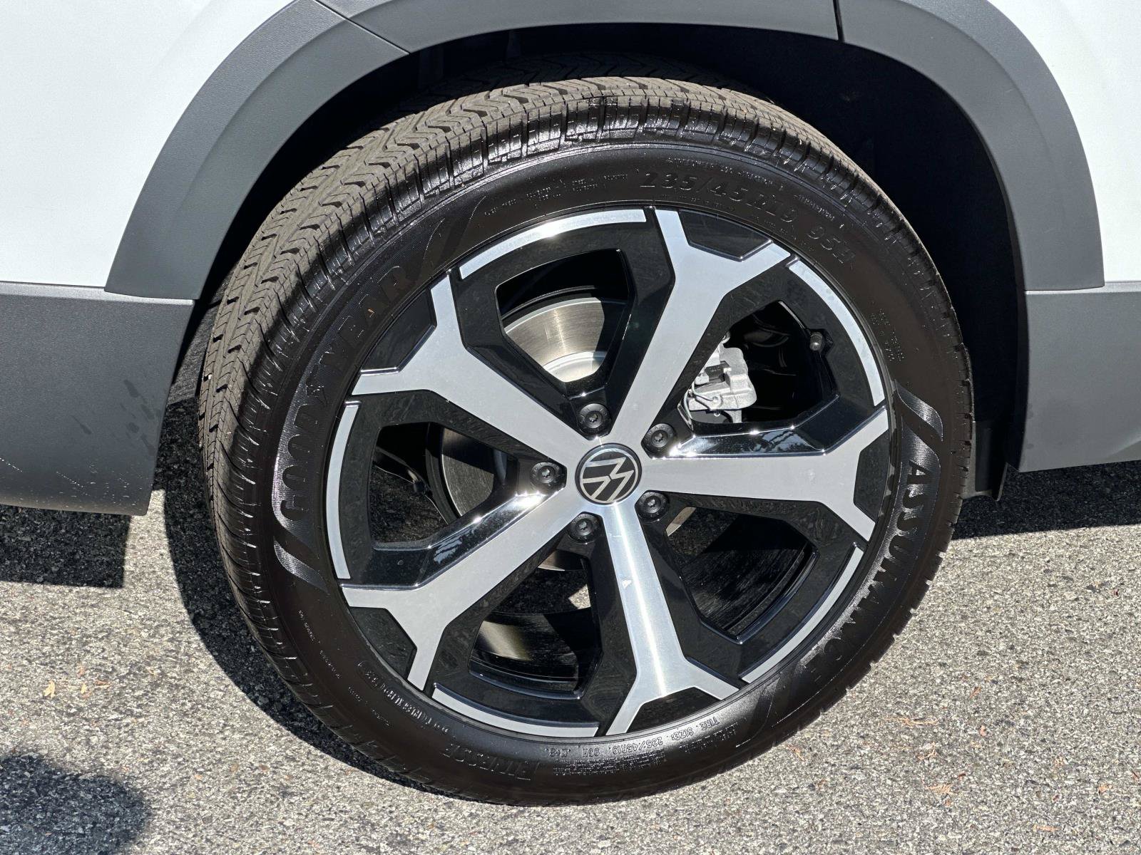 New 2027 Volkswagen Taos SEL AWD/4WD image 6