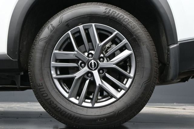 Certified 2025 Nissan Rogue S FWD image 9