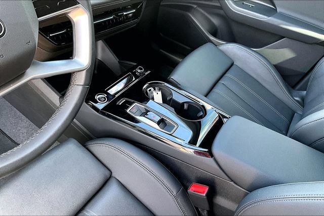 Used 2025 Audi Q6 e-tron Premium Plus AWD/4WD image 14