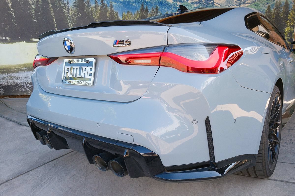 Used 2021 BMW M4 Competition w/ Parking Assistance Package RWD image 39