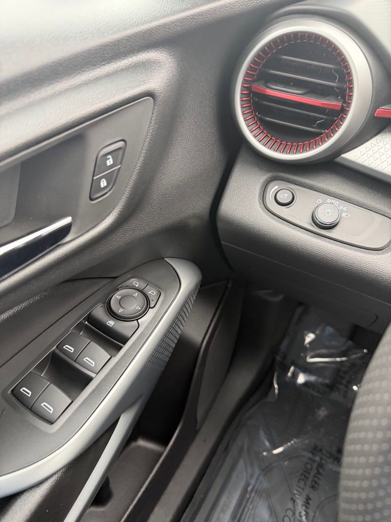 New 2026 Chevrolet Trax RS image 9