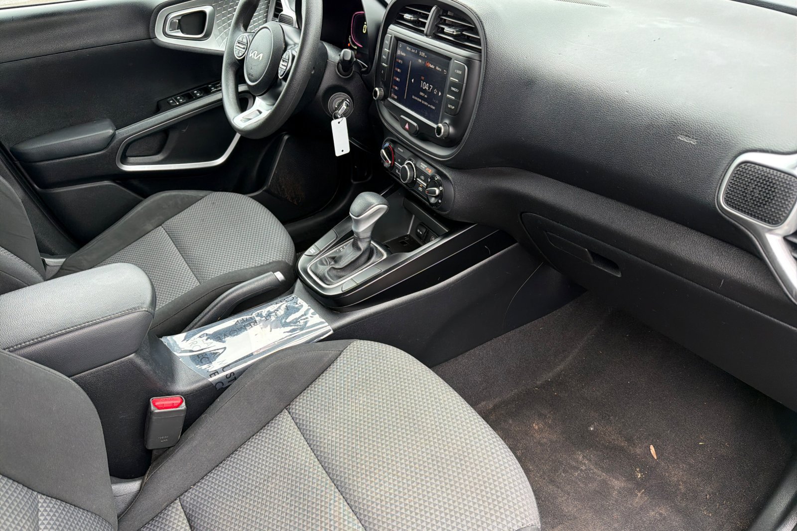 Used 2023 Kia Soul LX w/ LX Technology Package FWD image 15