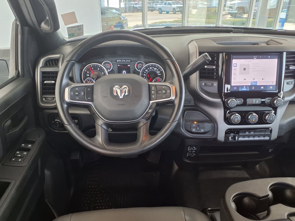 Used 2026 RAM 2500 Tradesman w/ Chrome Appearance Group AWD/4WD image 16