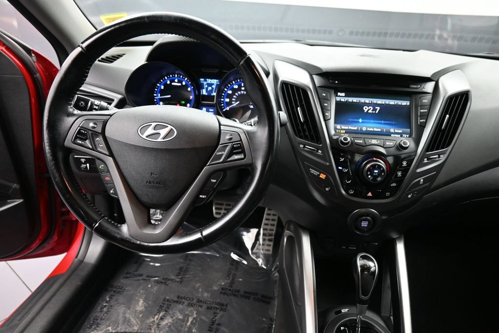 Used 2015 Hyundai Veloster Turbo FWD image 20