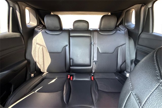 Used 2024 Jeep Compass Trailhawk image 14