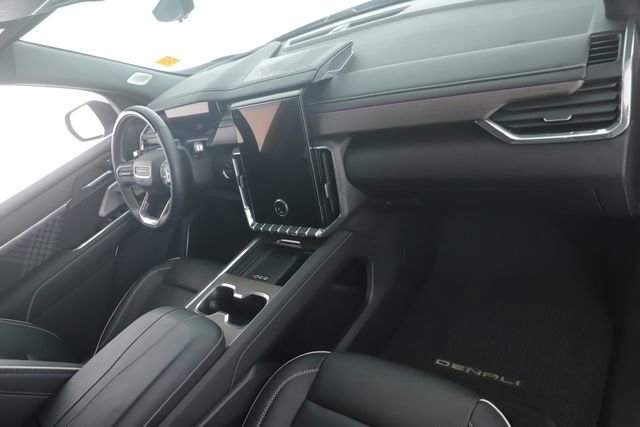 Used 2024 GMC Acadia Denali w/ Super Cruise Package image 33