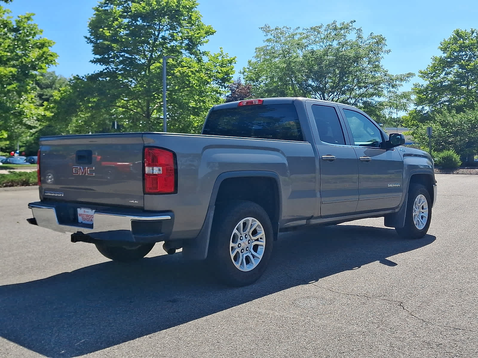 Used 2017 GMC Sierra 1500 SLE w/ SLE Value Package AWD/4WD image 5