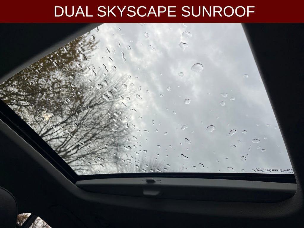 Used 2020 Chevrolet Traverse Premier w/ Redline Edition image 5