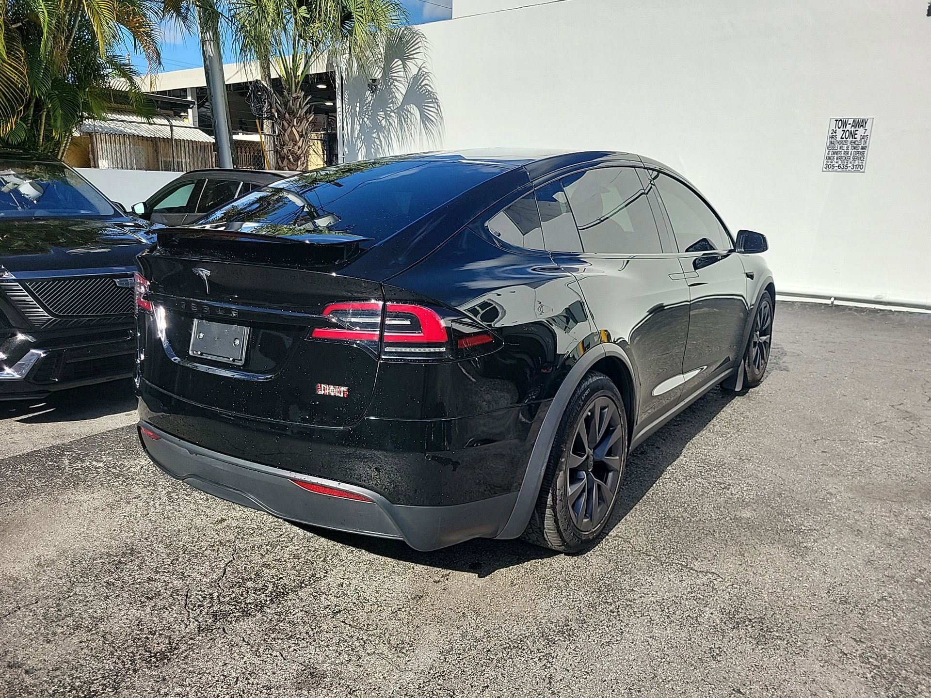 Used 2023 Tesla Model X image 11