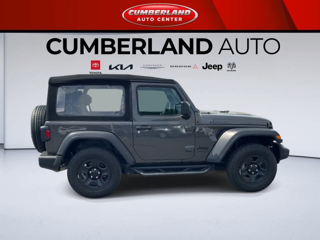 Used 2024 Jeep Wrangler Sport AWD/4WD image 9