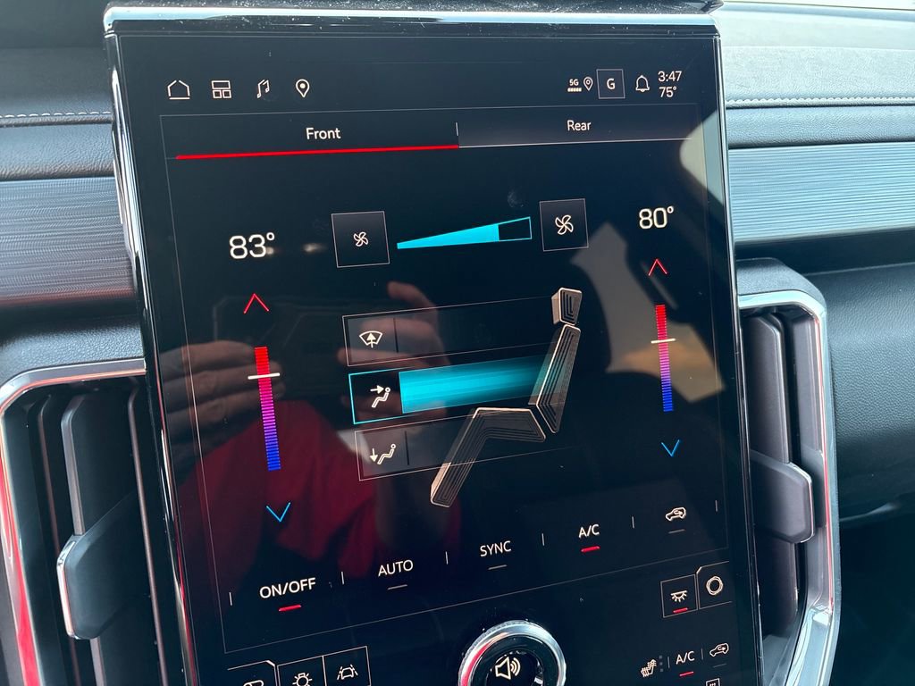 New 2026 GMC Acadia Elevation image 27