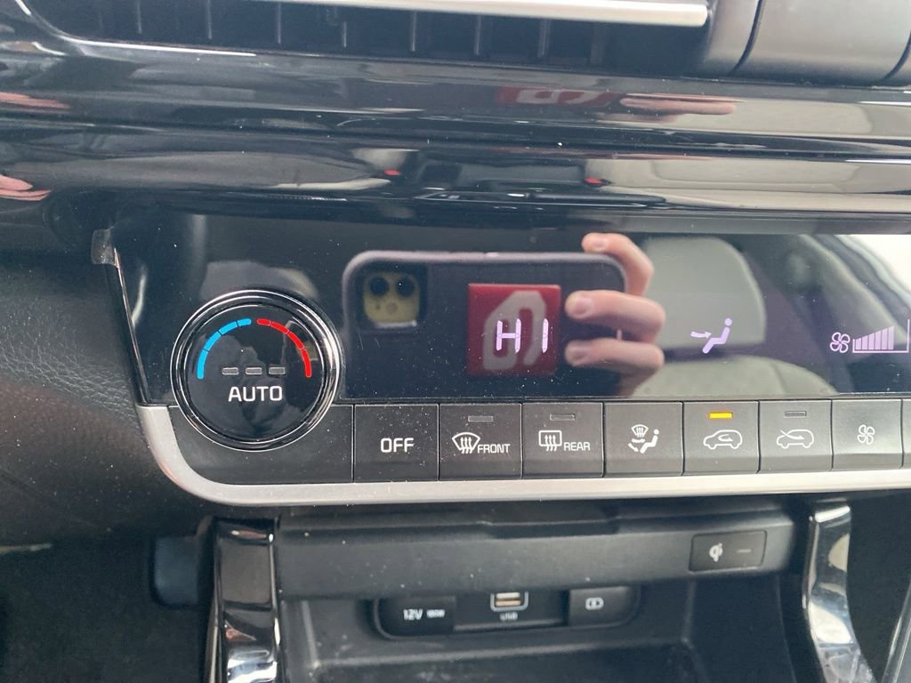 Used 2023 Kia Seltos EX image 25