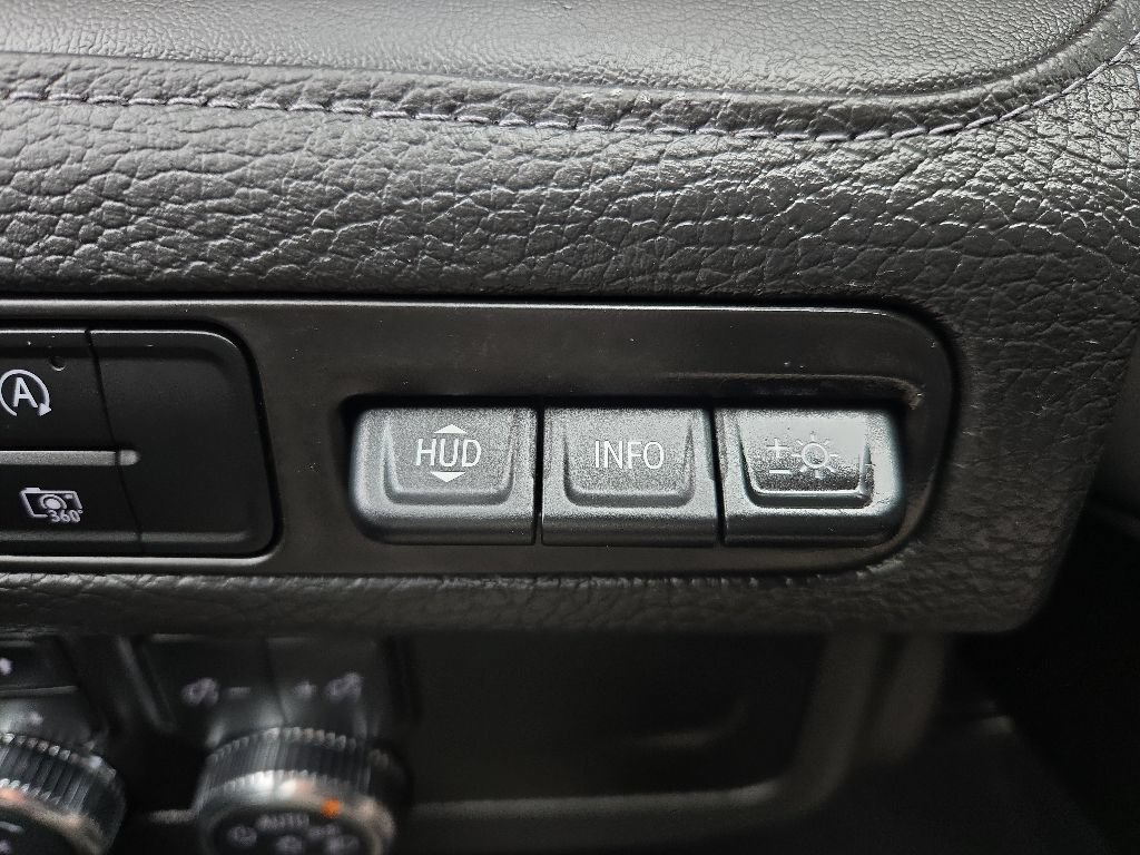 Used 2024 GMC Yukon Denali AWD/4WD image 20