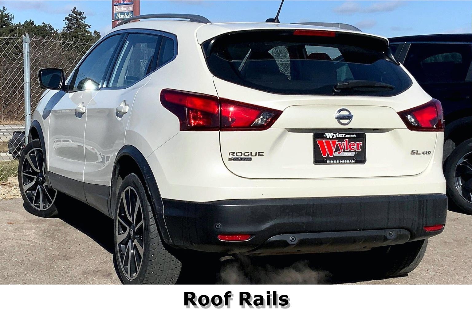 Used 2019 Nissan Rogue Sport SL image 10
