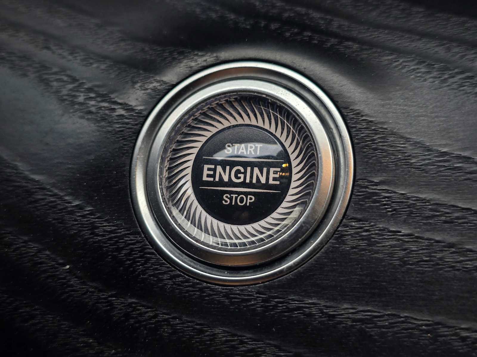 Used 2020 Mercedes-Benz E 450 4MATIC Wagon image 35