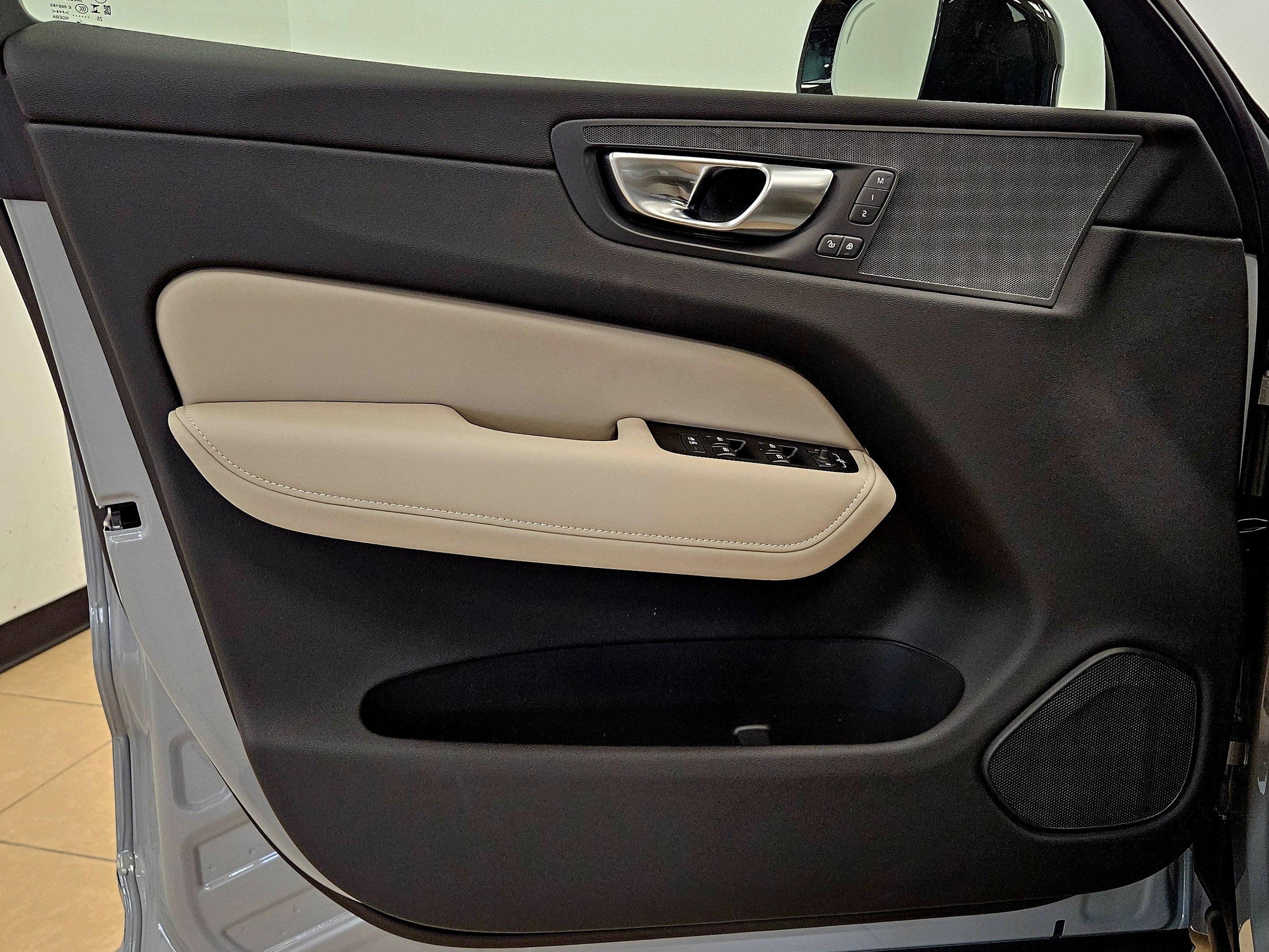 New 2026 Volvo XC60 T8 Plus w/ Protection Package Premier image 13