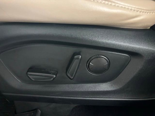 Used 2021 Ford Explorer XLT w/ Equipment Group 202A image 19