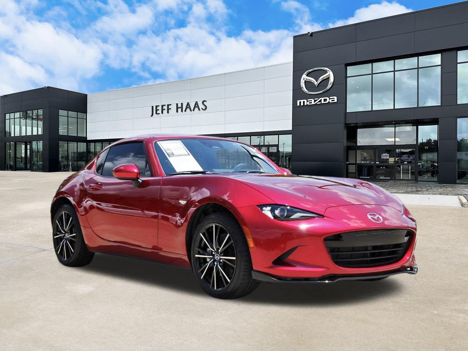 Used 2024 MAZDA MX-5 Miata RF Grand Touring RWD image 4