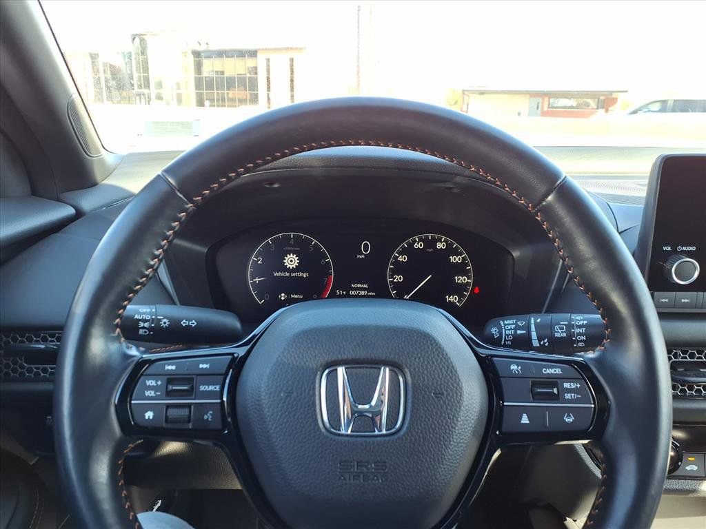 Used 2025 Honda HR-V Sport image 13