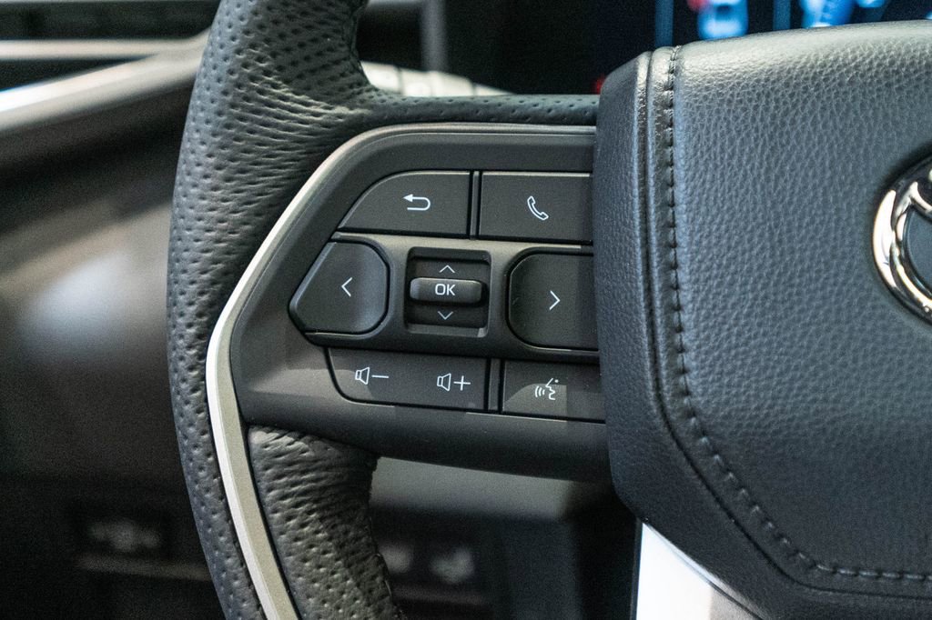 New 2026 Toyota Tundra Limited AWD/4WD image 18