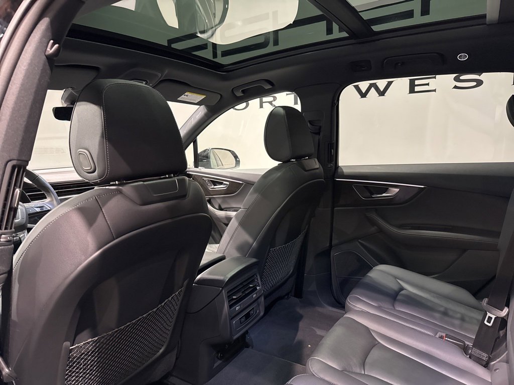 Used 2025 Audi Q7 3.0T Premium Plus image 35