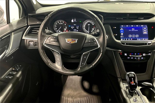 Used 2023 Cadillac XT5 Premium Luxury image 8