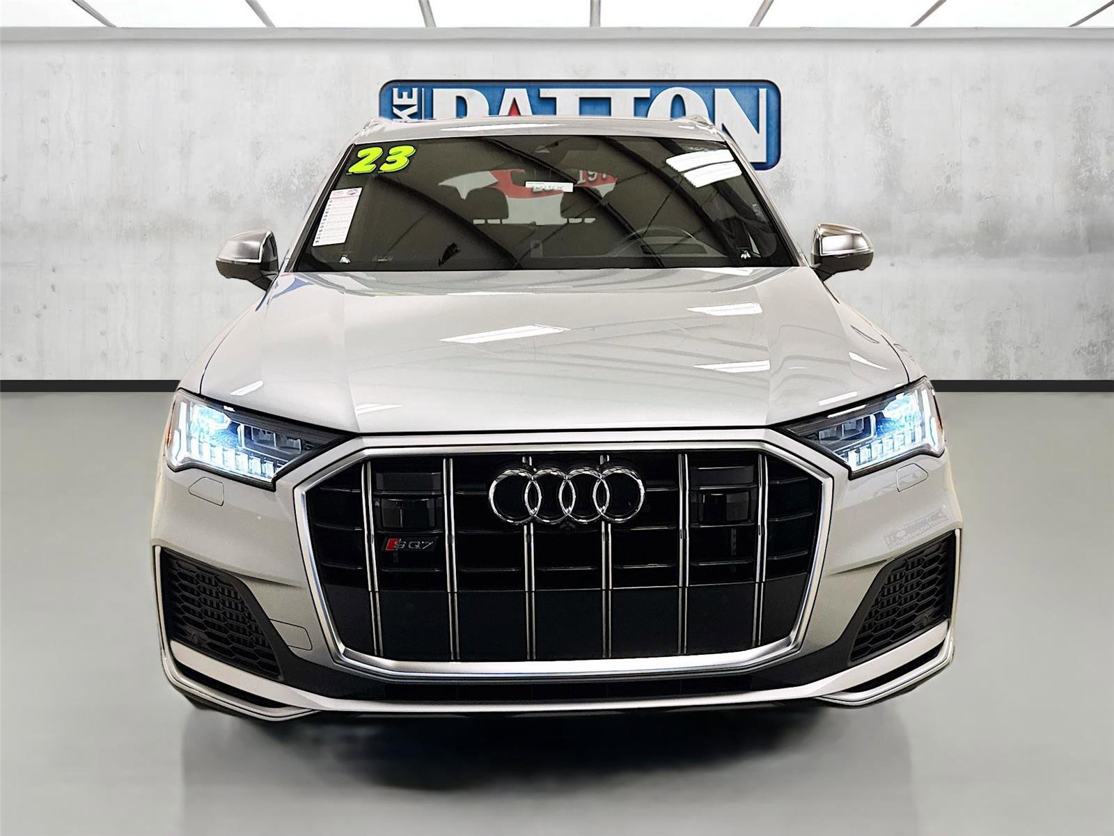 Used 2023 Audi SQ7 Prestige w/ Prestige Package image 2