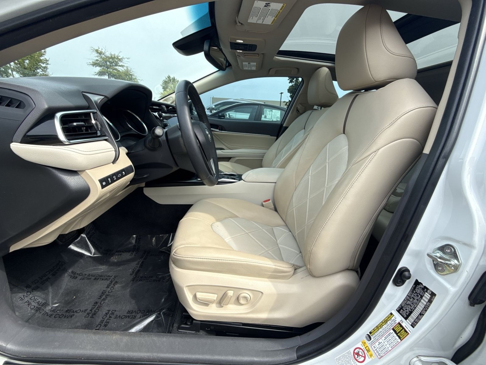 Used 2018 Toyota Camry XLE w/ Audio Package FWD image 13