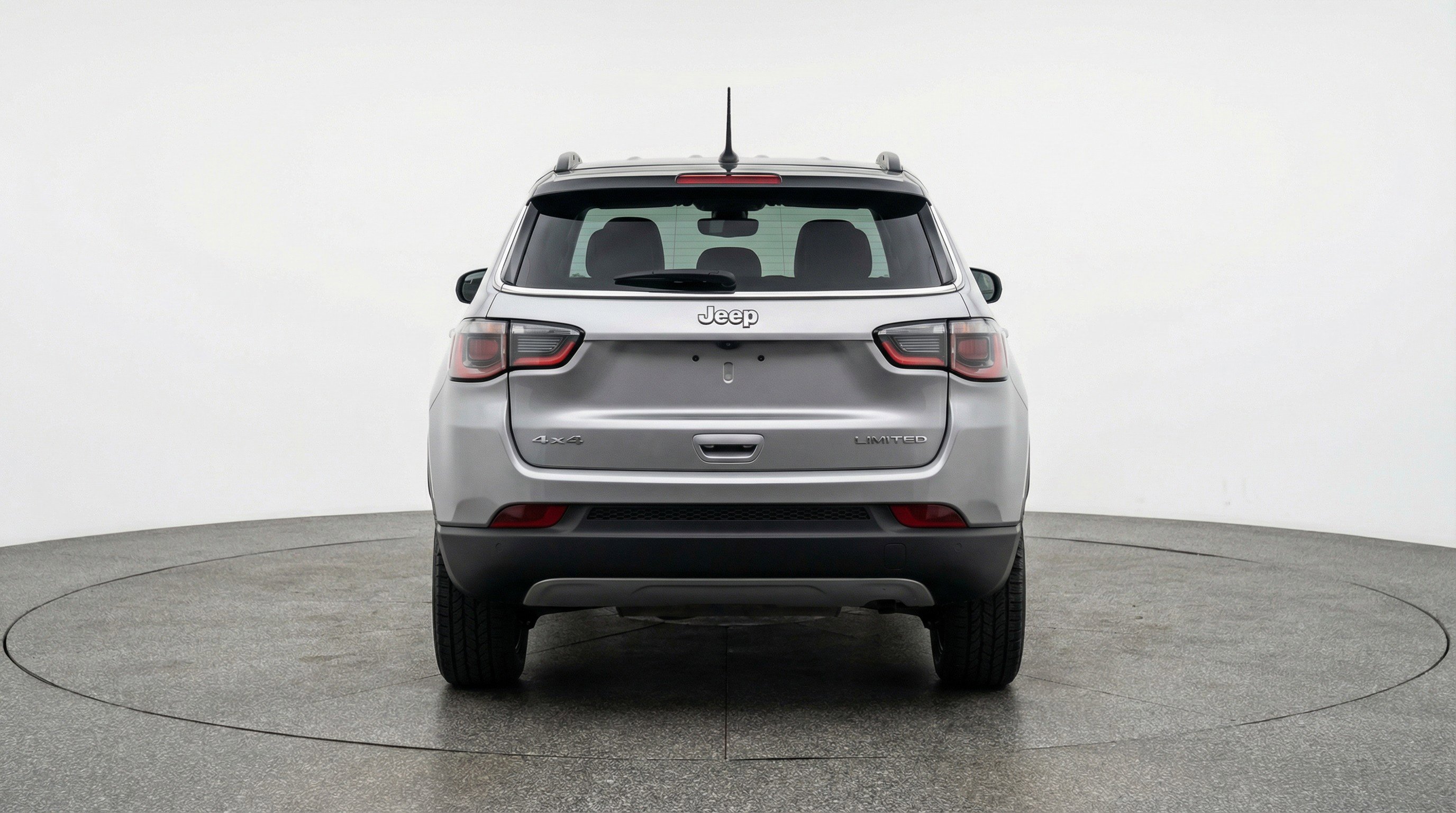 Used 2025 Jeep Compass Trailhawk image 7