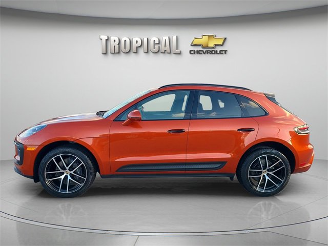 Used 2023 Porsche Macan Turbo image 4