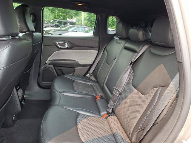 Certified 2024 Jeep Compass Latitude AWD/4WD image 20