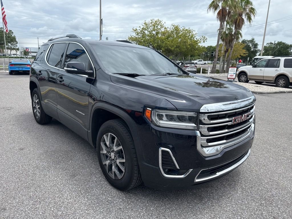Used 2022 GMC Acadia SLT w/ Preferred Package FWD image 4
