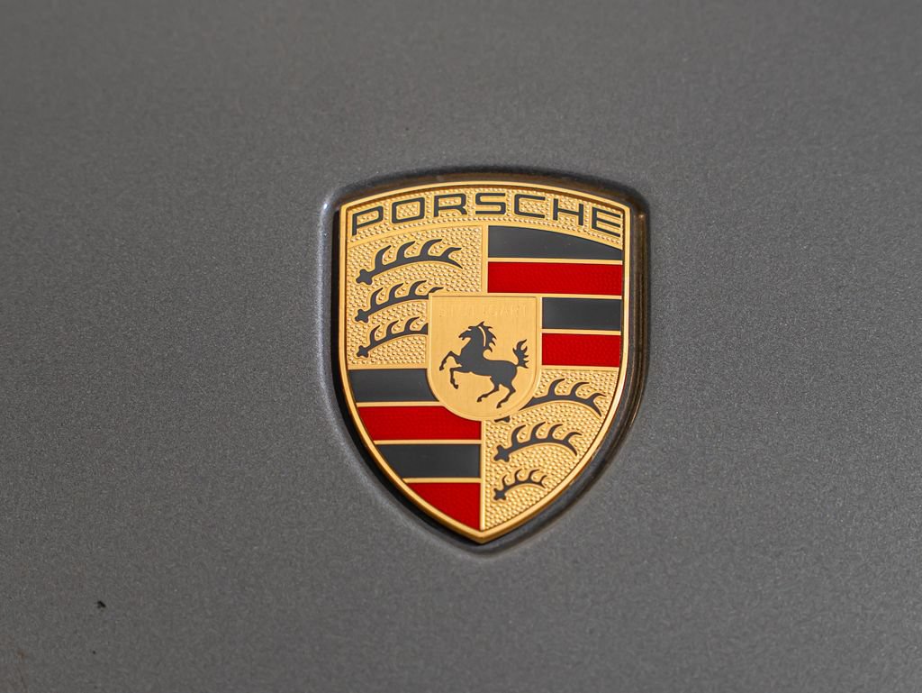 Used 2018 Porsche Macan AWD/4WD image 13