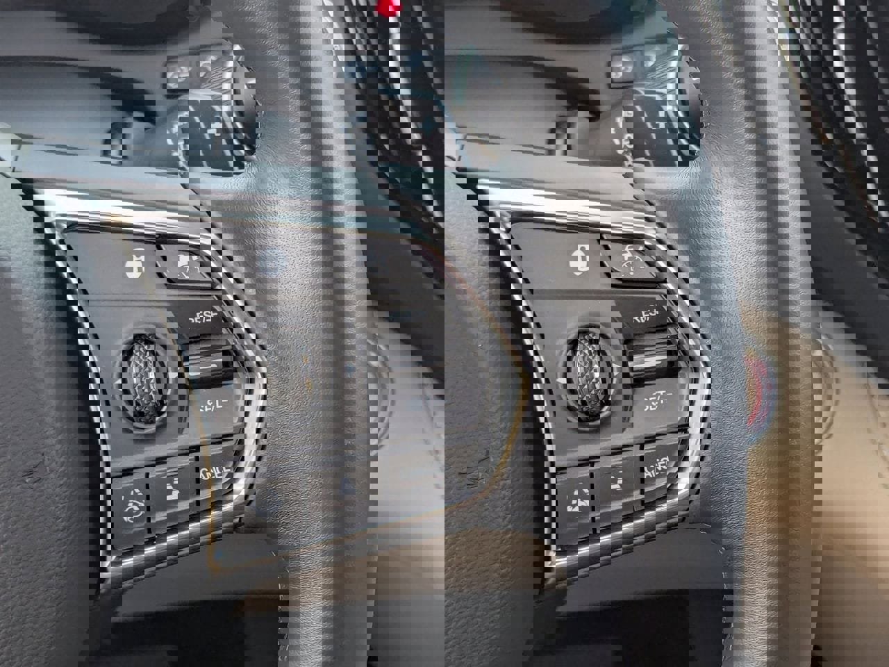 Certified 2024 Acura RDX SH-AWD w/ Advance Package image 27