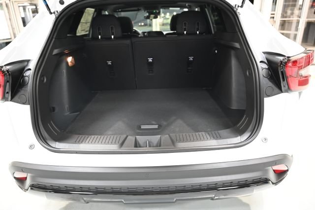 New 2026 Chevrolet Trax RS w/ Sunroof Package FWD image 29