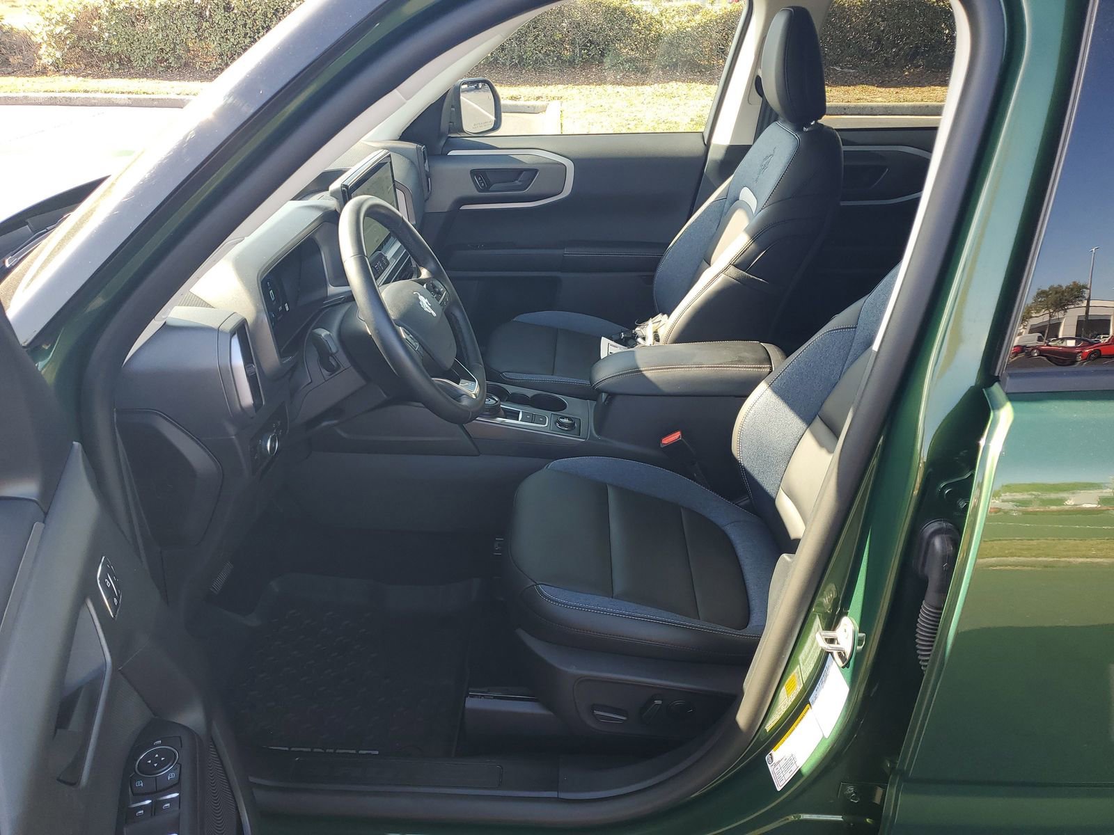 Certified 2025 Ford Bronco Sport Outer Banks w/ Outer Banks Tech Package+ image 17