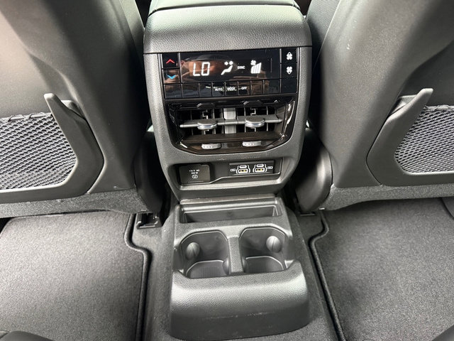 New 2025 Jeep Grand Cherokee L Altitude image 17